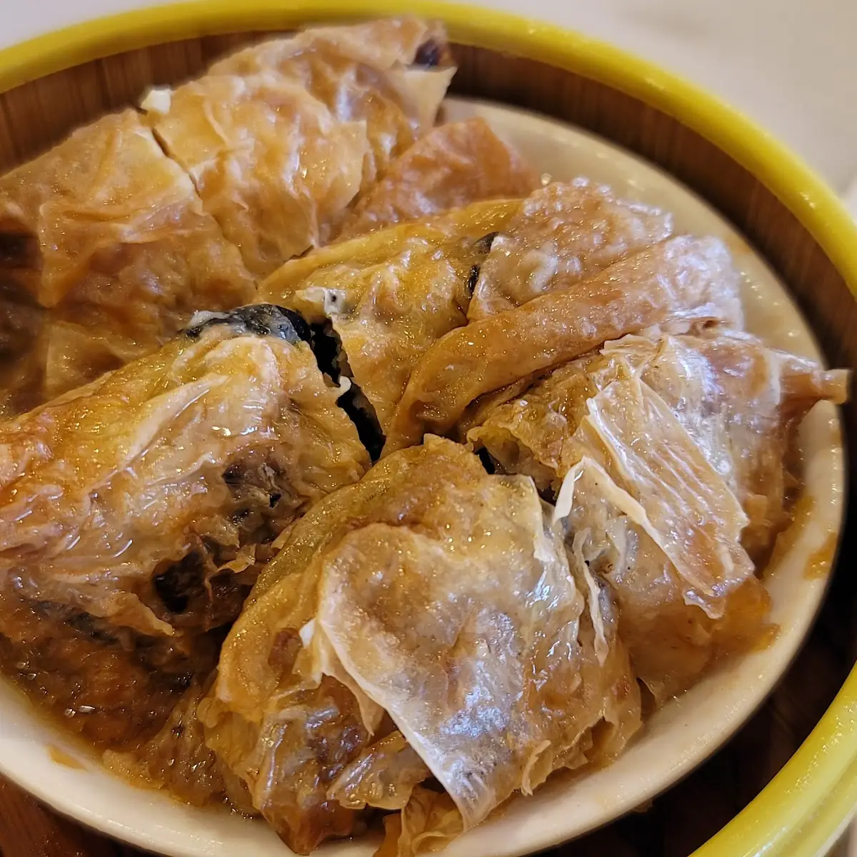 蠔皇鮮竹卷 Steamed Bean Curd Roll w Pork and Shrimp